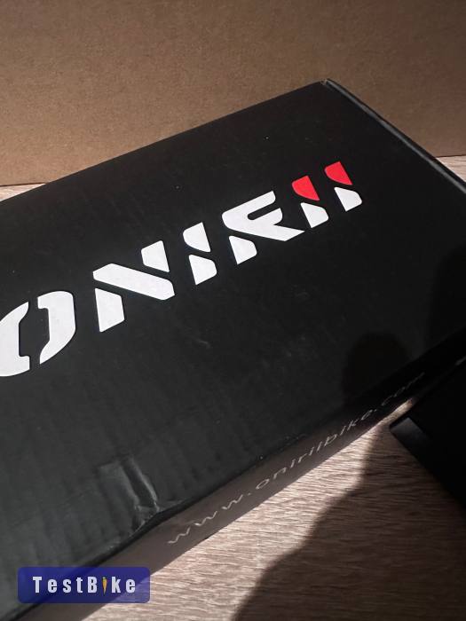 Használt Onirii molded carbon pedál mindössze 142g
