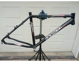 Használt Poison Zyankali váz eladó