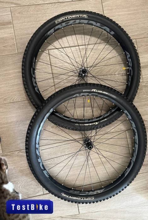 Használt RaceFace 29es boost kerékszett eladó