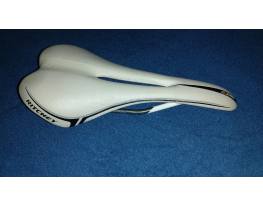 Hasznålt Ritchey Biomax WCS fehér nyereg eladó