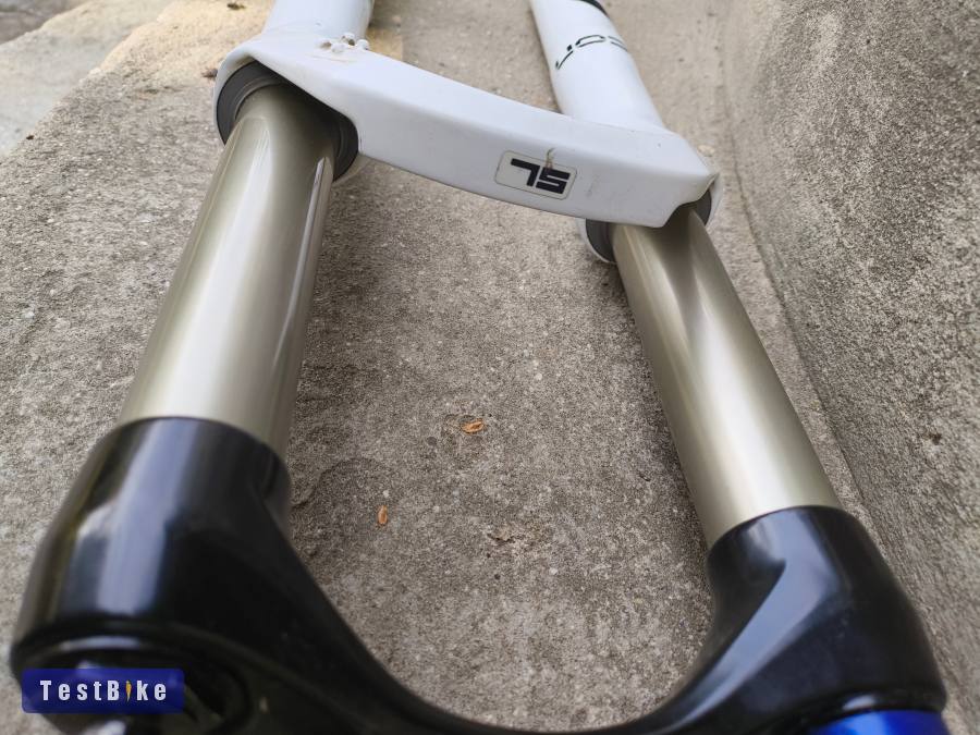 Használt! ROCK SHOX RECON 120mm-es teló fura hibával