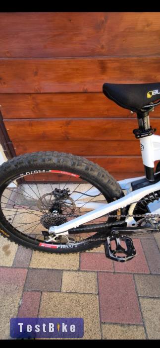 Sziasztok eladó szeretett Santa cruz driver 8-am