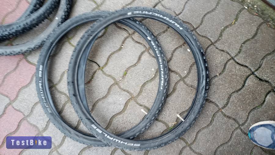 Használt Schwalbe Hurricane eladó
