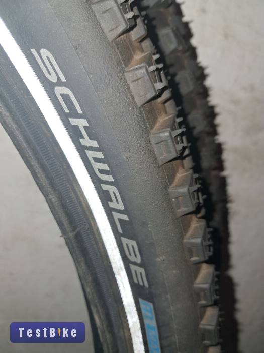 Használt Schwalbe Marathon Plus eladó
