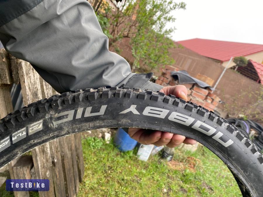 Használt Schwalbe Nobby Nic 27,5 x 2,25"