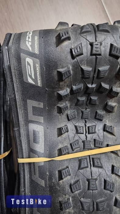 Használt 29"Schwalbe Rocket Ron Performance Addix 2.1" külső