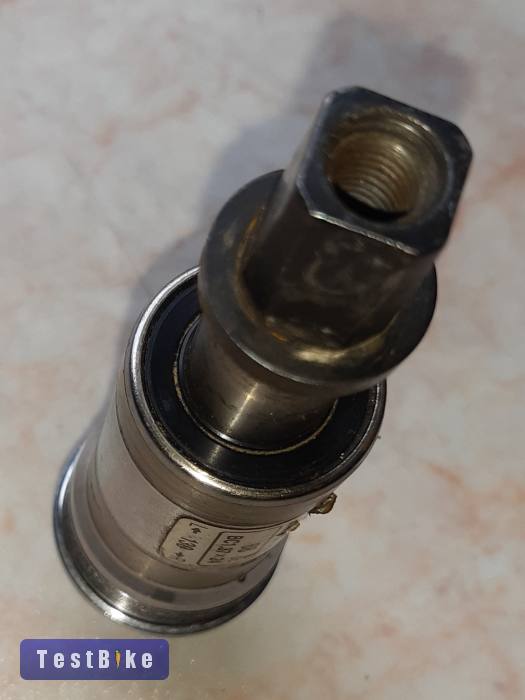 Használt Shimano BB-UN25 monoblokk eladó