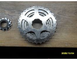 Használt Shimano CS-HG50 (Deore, Sora, Claris) eladó