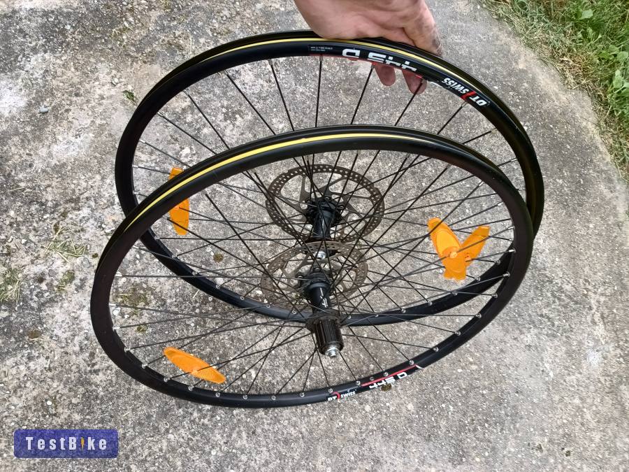 Használt Shimano Deore XT DT Swiss kerék szett 26"