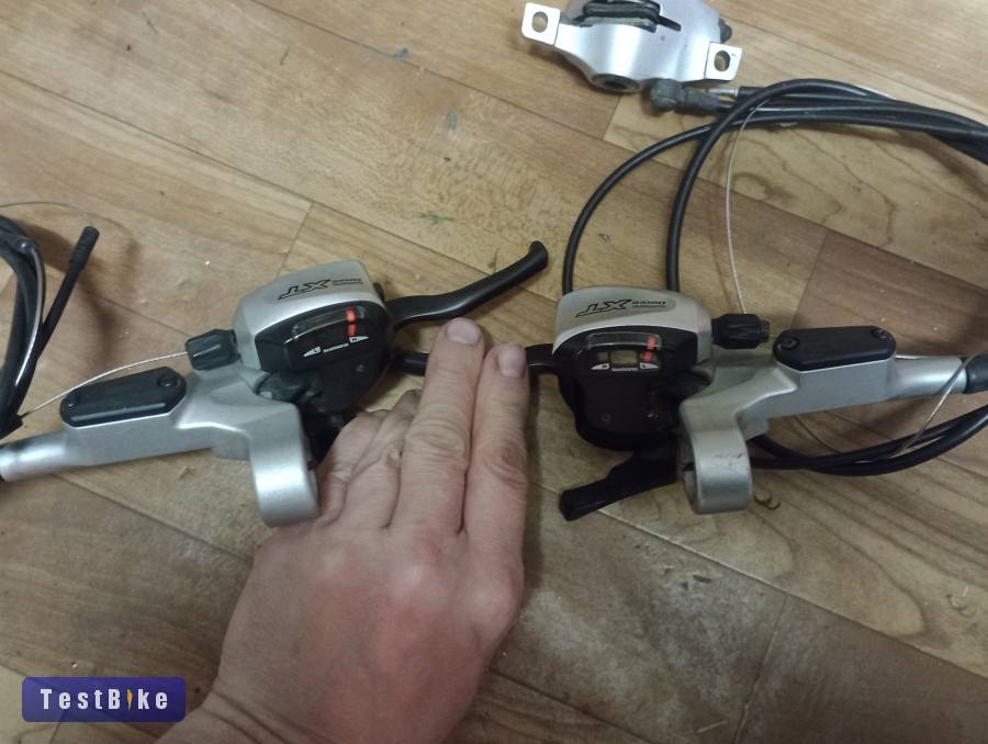 Használt Shimano Deore XT tárcsafék váltókkal 3x9