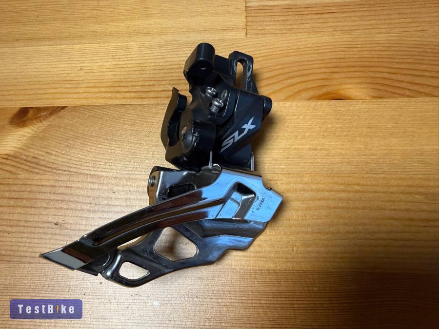 Használt Shimano SLX FD-M676 első váltó eladó.