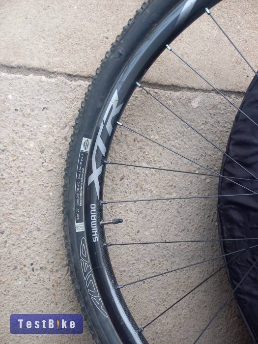 Használt Shimano XTR 980 karbon kerékszett gumival