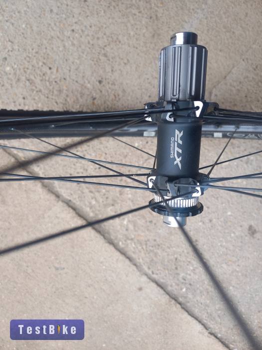 Használt Shimano XTR 980 karbon kerékszett gumival