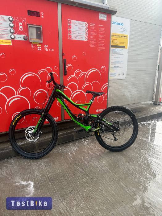 Specialized Demo 8