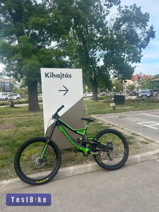 Specialized Demo 8