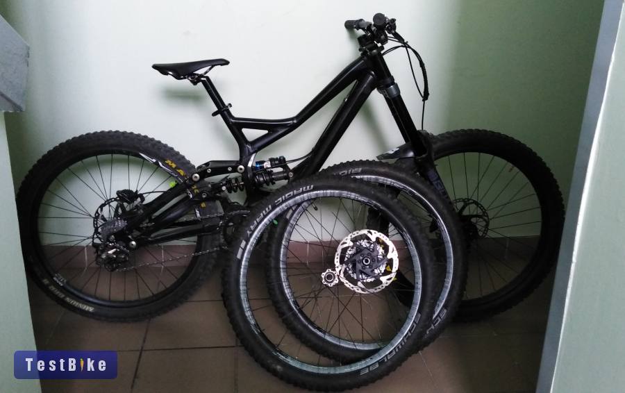 Használt Specialized Demo 8 Mull + tartozékok