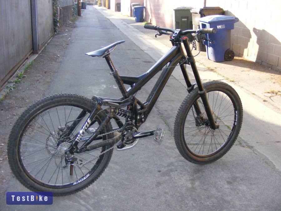 Keresek Specialized Demo 9