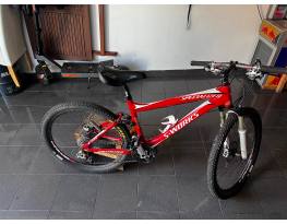 HasznĂĄlt Specialized S-Works Demo 8 Carbon eladĂł