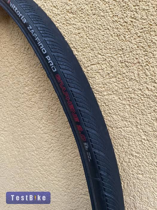 Használt Vittoria Zaffiro Pro eladó