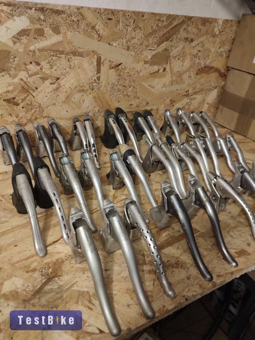 Hiányos országúti fékkar kupac 36db