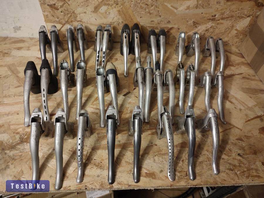 Hiányos országúti fékkar kupac 36db