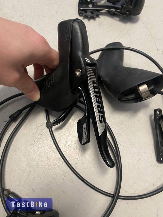 Hibas! Sram Rival 11s elado