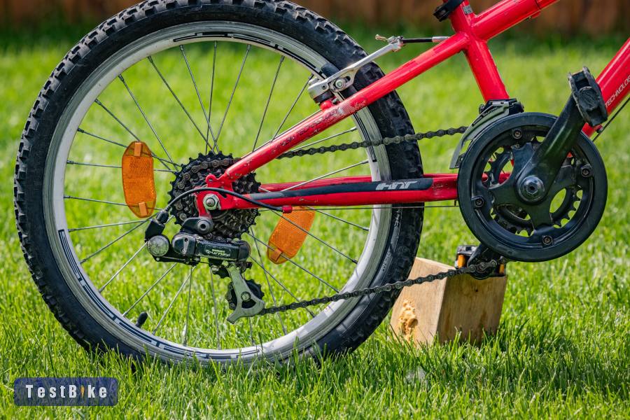 HT Wild Thing 20" teleszkópos fiú váltós bicikli kerékpár