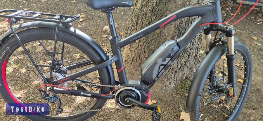 Husqvarna 27,5" E-bike 16 km  van benne eladó ár alatt!