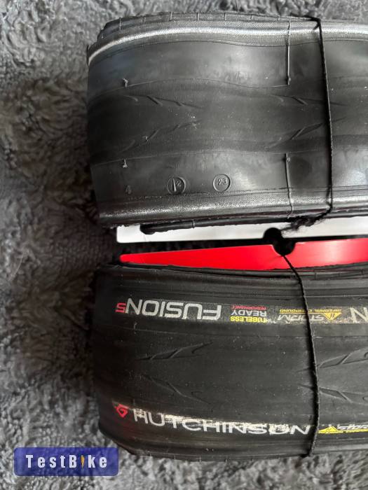 Hutchinson Fusion 5 TLR Performance