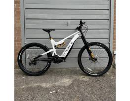 Intense Tazer MX Pro - Új - 2024-es modell, karbon
