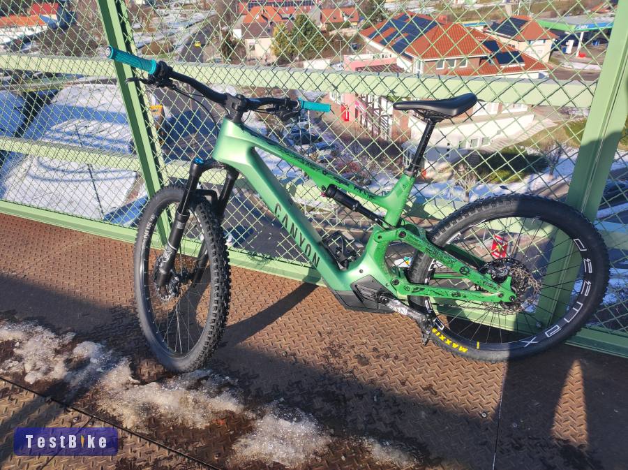 2022 Canyon Spectral:ON CF 8