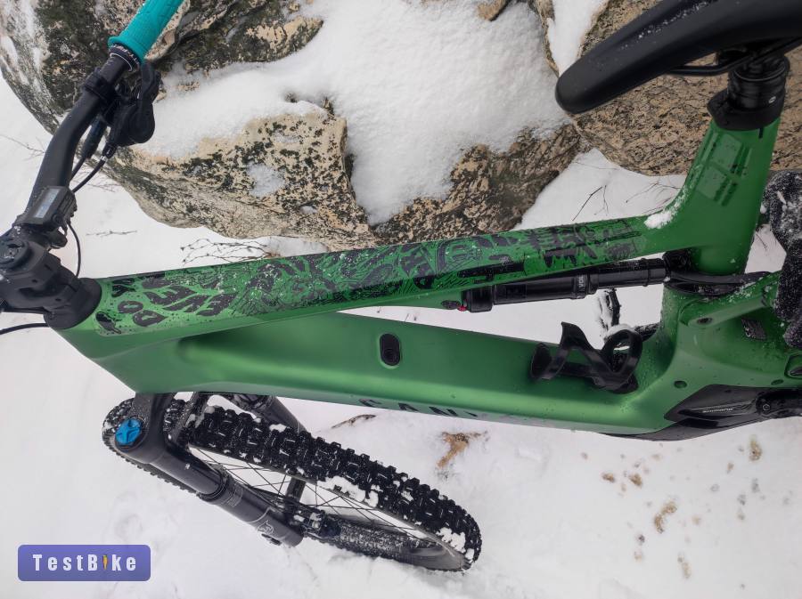 2022 Canyon Spectral:ON CF 8