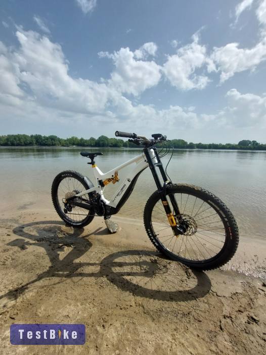 Intense Tazer MX Pro Karbon használt