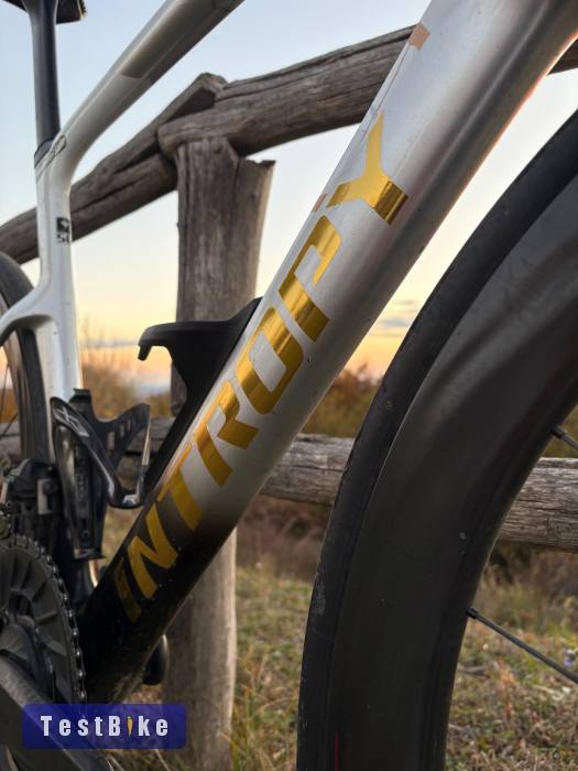 Introphy Speedster SS+ Team Monzon Editon