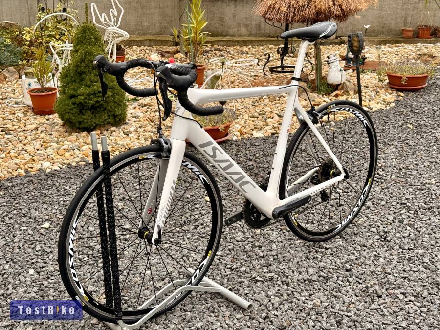 Isaac Boson Dual 30 karbon országúti Mavic kerekekkel