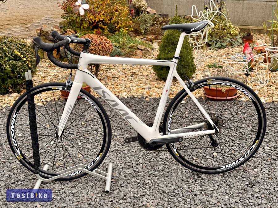 Isaac Boson Dual 30 karbon országúti Mavic kerekekkel