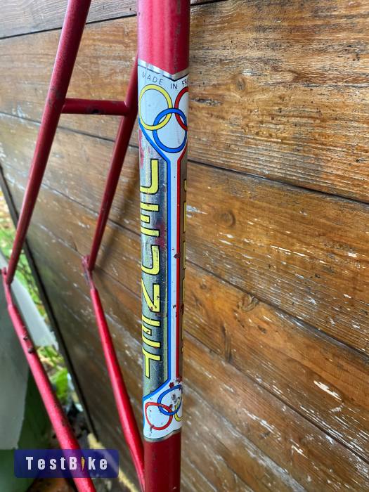 JEUNET FRANCHE-COMTE Országúti váz szett