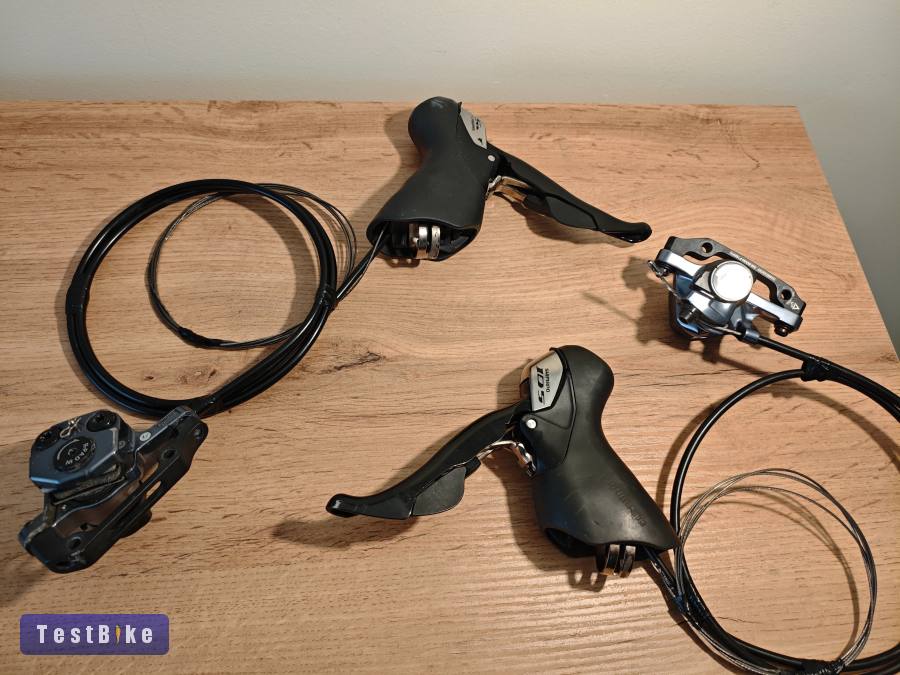 Jó állapotú Shimano 105 mechanikus fékváltók és féknyergek 