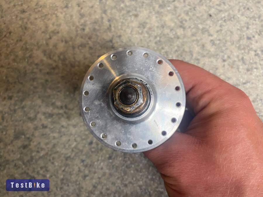 Joytech márkájú kerékpár bicikli első pályaagy 36h