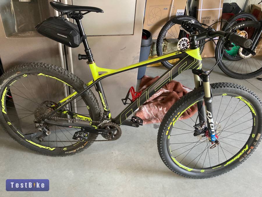 Kaiser Carbon Xc 29” Mtb eladó..