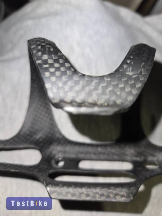 Új Karbon balos kulacstartó