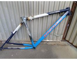 Kastle Absolute Team Hand Made in Italy M-es méret 