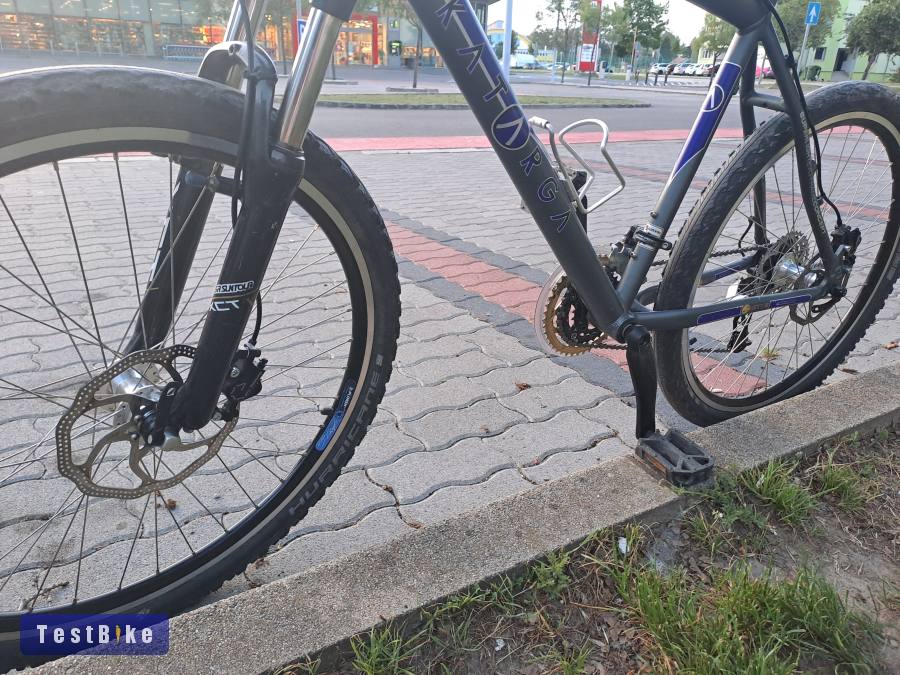 Katarga 3x10 sebességes tárcsafékes MTB