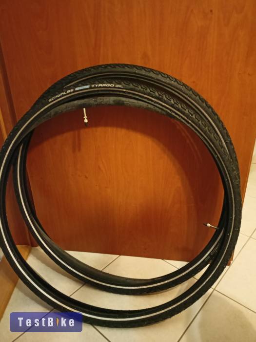 Kb 100km-t futott Schwalbe Tyrago +belső 