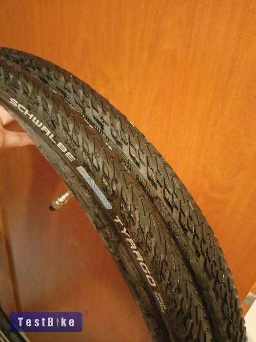 Kb 100km-t futott Schwalbe Tyrago +belső 