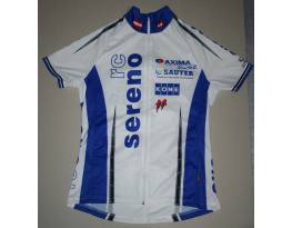 kb M méretű jó állapotú mez