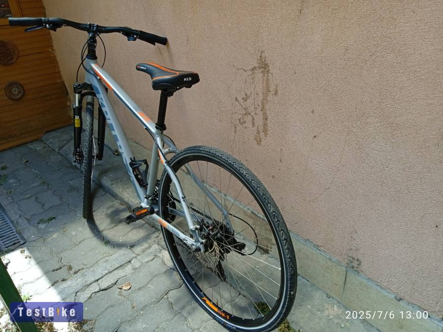 Kelly's Cliff 70 Cross Trekking Férfi Kerékpár