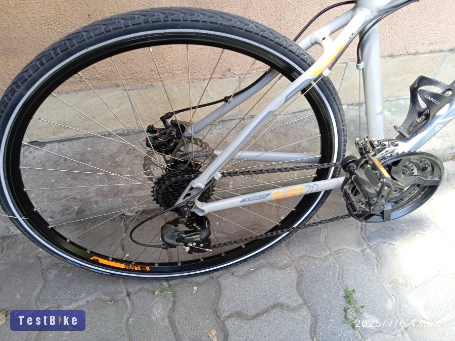 Kelly's Cliff 70 Cross Trekking Férfi Kerékpár