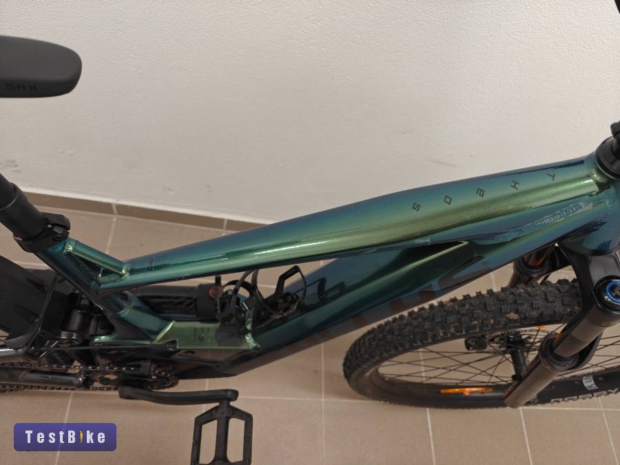 Kelly's Theos R50 - árcsökkenés