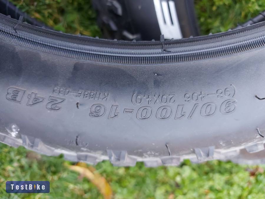 Kenda Krusade 20x4.0 K1188E